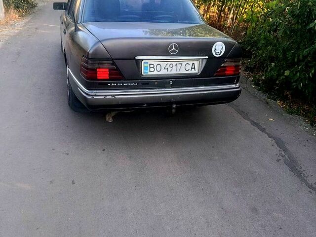 Мерседес Е-Класс, объемом двигателя 2.5 л и пробегом 200 тыс. км за 1450 $, фото 3 на Automoto.ua