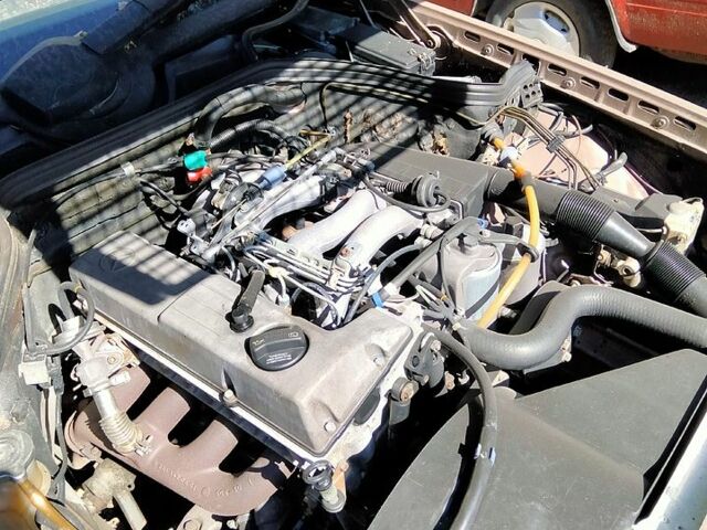 Мерседес Е-Класс, объемом двигателя 2 л и пробегом 330 тыс. км за 3000 $, фото 2 на Automoto.ua