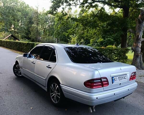 Мерседес Е-Класс, объемом двигателя 3.2 л и пробегом 530 тыс. км за 3500 $, фото 7 на Automoto.ua