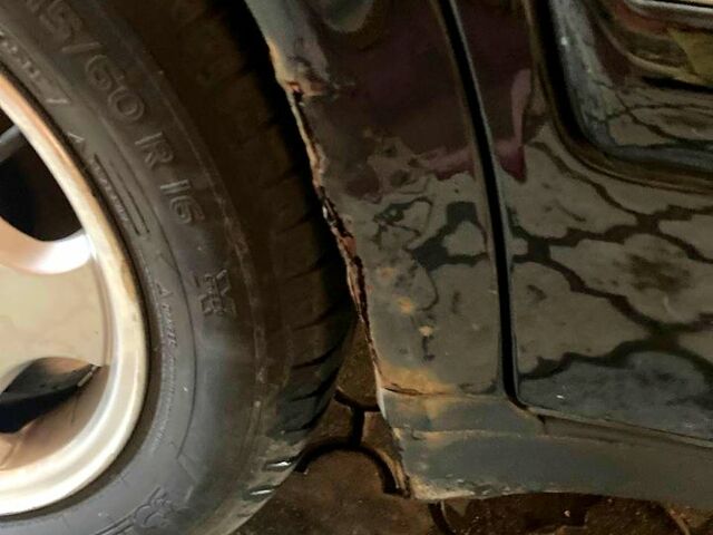 Мерседес Е-Клас 1998 у Харкові на Automoto.ua Мерседес Е-Клас, об'ємом двигуна 3.2 л та пробігом 400 тис. км за 5200 $, фото 5 на Automoto.ua