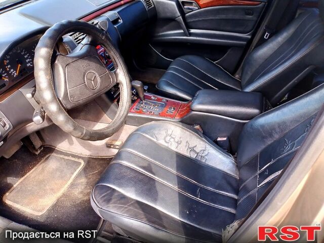 Мерседес Е-Класс, объемом двигателя 2.2 л и пробегом 0 тыс. км за 2700 $, фото 2 на Automoto.ua