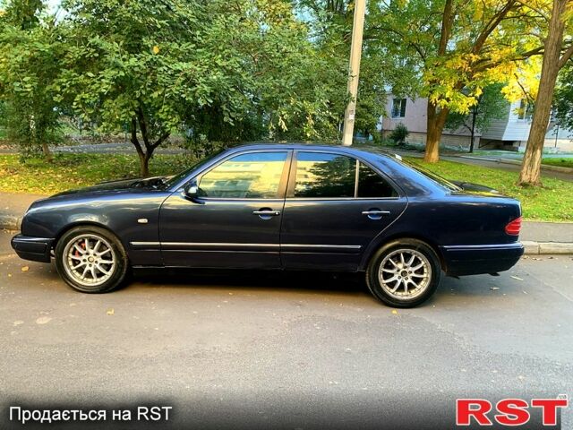 Мерседес Е-Класс, объемом двигателя 2.8 л и пробегом 273 тыс. км за 2750 $, фото 1 на Automoto.ua