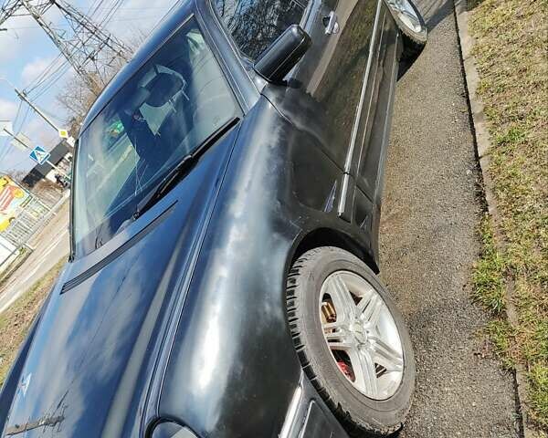 Мерседес Е-Класс, объемом двигателя 3.2 л и пробегом 415 тыс. км за 3300 $, фото 11 на Automoto.ua