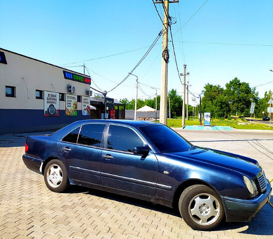 Мерседес Е-Класс, объемом двигателя 2.9 л и пробегом 0 тыс. км за 2999 $, фото 5 на Automoto.ua