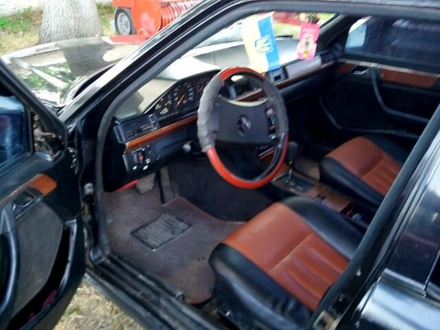 Мерседес Е-Клас, об'ємом двигуна 3 л та пробігом 0 тис. км за 1700 $, фото 4 на Automoto.ua