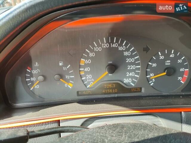 Мерседес Е-Класс, объемом двигателя 3.2 л и пробегом 415 тыс. км за 3300 $, фото 3 на Automoto.ua