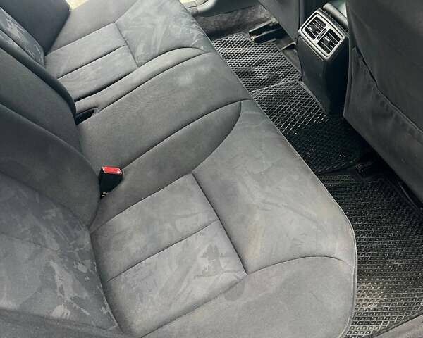 Мерседес Е-Класс, объемом двигателя 2 л и пробегом 370 тыс. км за 4300 $, фото 3 на Automoto.ua