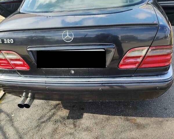 Мерседес Е-Класс, объемом двигателя 3.2 л и пробегом 415 тыс. км за 3300 $, фото 2 на Automoto.ua