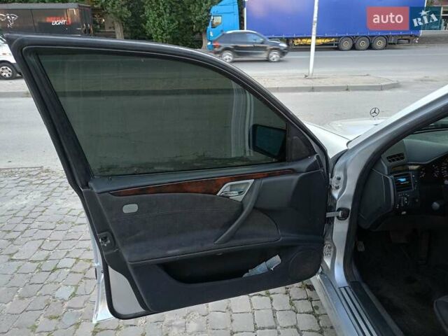Мерседес Е-Класс, объемом двигателя 2.4 л и пробегом 300 тыс. км за 3800 $, фото 3 на Automoto.ua