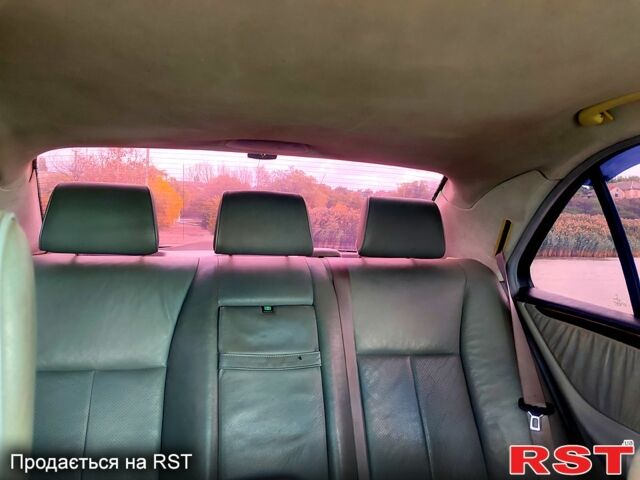 Мерседес Е-Класс, объемом двигателя 2.4 л и пробегом 0 тыс. км за 3500 $, фото 3 на Automoto.ua