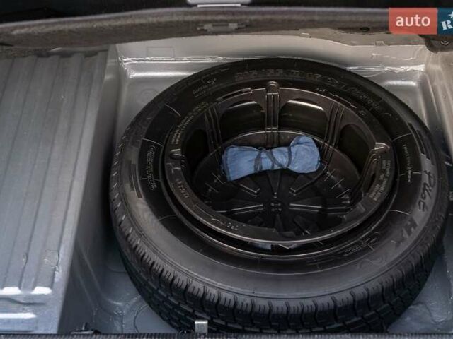 Мерседес Е-Класс, объемом двигателя 2.7 л и пробегом 235 тыс. км за 8999 $, фото 159 на Automoto.ua