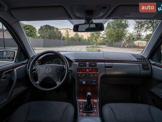 Мерседес Е-Класс, объемом двигателя 2.7 л и пробегом 235 тыс. км за 8999 $, фото 150 на Automoto.ua