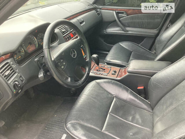 Мерседес Е-Клас, об'ємом двигуна 2 л та пробігом 338 тис. км за 4500 $, фото 6 на Automoto.ua