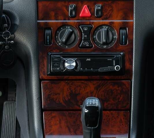 Мерседес Е-Класс, объемом двигателя 2.7 л и пробегом 235 тыс. км за 8999 $, фото 141 на Automoto.ua