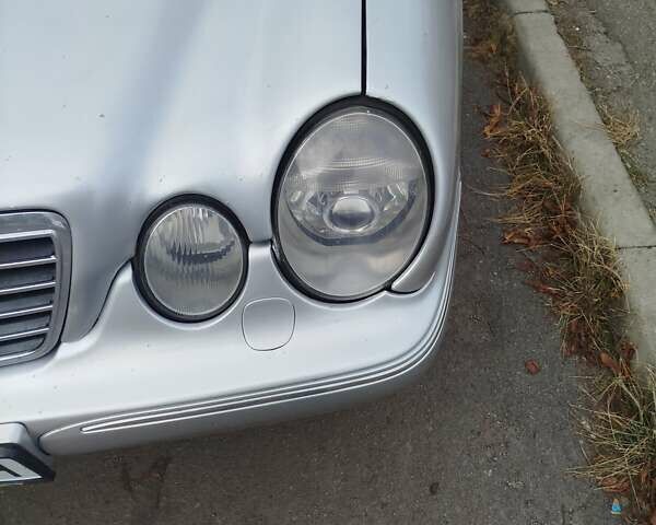 Мерседес Е-Класс, объемом двигателя 2.1 л и пробегом 450 тыс. км за 3450 $, фото 6 на Automoto.ua