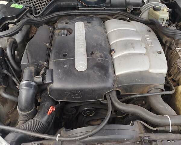 Мерседес Е-Класс, объемом двигателя 2.1 л и пробегом 450 тыс. км за 3450 $, фото 7 на Automoto.ua