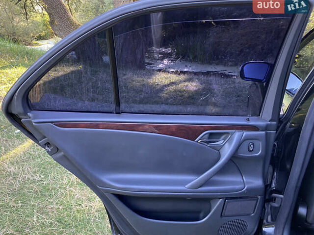 Мерседес Е-Класс, объемом двигателя 2.2 л и пробегом 360 тыс. км за 3894 $, фото 17 на Automoto.ua