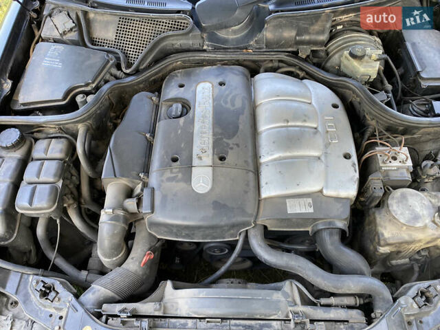 Мерседес Е-Класс, объемом двигателя 2.2 л и пробегом 360 тыс. км за 3894 $, фото 23 на Automoto.ua