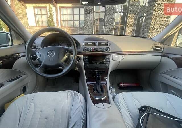 Мерседес Е-Класс, объемом двигателя 2.2 л и пробегом 345 тыс. км за 8000 $, фото 1 на Automoto.ua