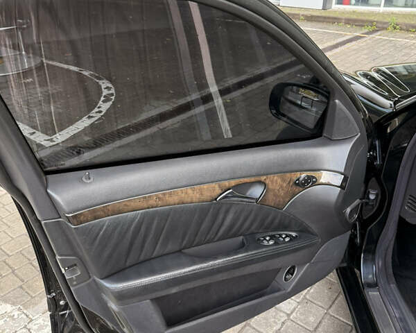 Мерседес Е-Класс, объемом двигателя 2.7 л и пробегом 378 тыс. км за 8000 $, фото 6 на Automoto.ua