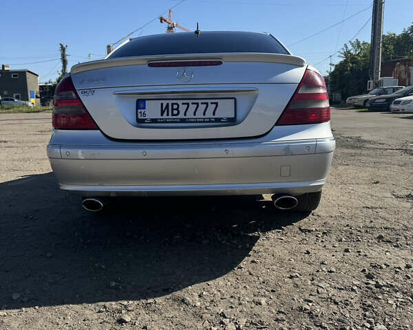 Мерседес Е-Класс, объемом двигателя 3.2 л и пробегом 318 тыс. км за 6000 $, фото 3 на Automoto.ua