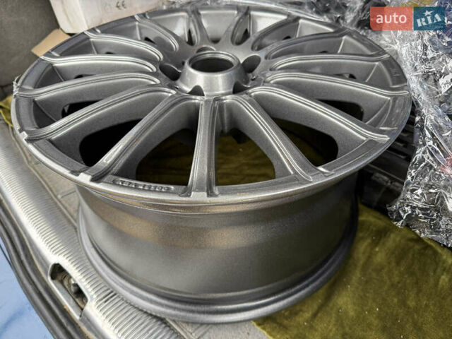 Мерседес Е-Класс, объемом двигателя 3.2 л и пробегом 403 тыс. км за 5800 $, фото 5 на Automoto.ua