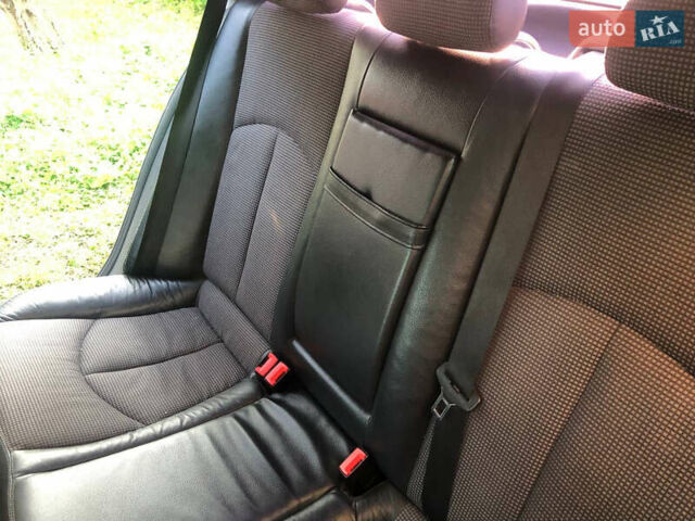 Мерседес Е-Класс, объемом двигателя 3.2 л и пробегом 403 тыс. км за 5800 $, фото 2 на Automoto.ua