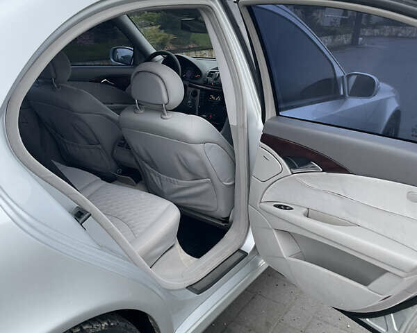 Мерседес Е-Класс, объемом двигателя 2.7 л и пробегом 493 тыс. км за 7200 $, фото 7 на Automoto.ua