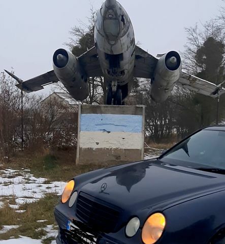 Мерседес Е-Класс, объемом двигателя 2.2 л и пробегом 300 тыс. км за 1300 $, фото 4 на Automoto.ua