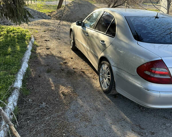 Мерседес Е-Клас, об'ємом двигуна 3.2 л та пробігом 380 тис. км за 6500 $, фото 6 на Automoto.ua