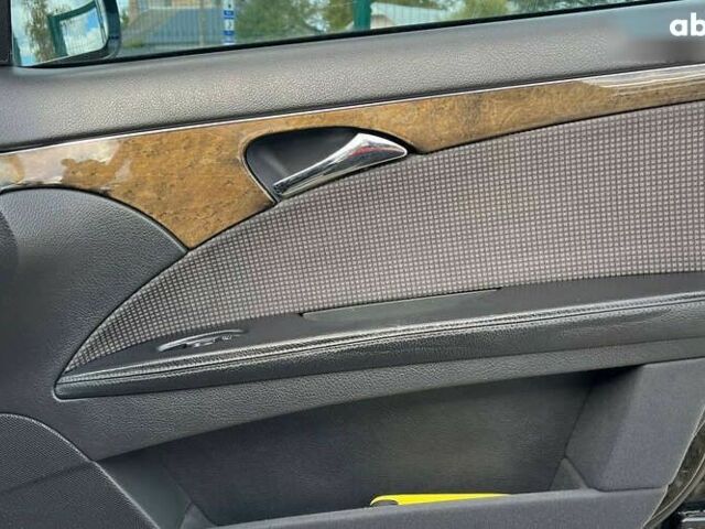 Мерседес Е-Класс, объемом двигателя 0 л и пробегом 330 тыс. км за 9000 $, фото 15 на Automoto.ua