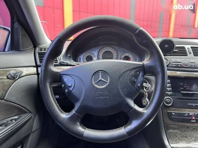 Мерседес Е-Класс, объемом двигателя 0 л и пробегом 382 тыс. км за 8890 $, фото 13 на Automoto.ua