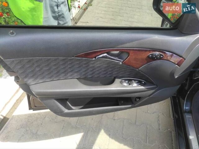 Мерседес Е-Класс, объемом двигателя 0 л и пробегом 330 тыс. км за 8200 $, фото 38 на Automoto.ua