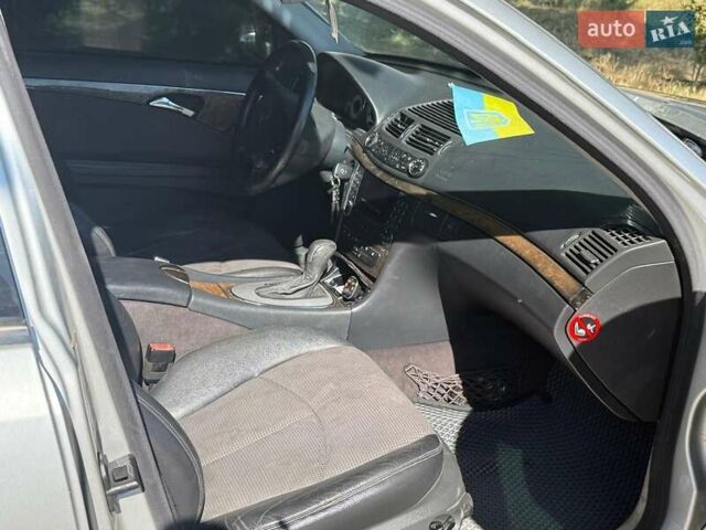 Мерседес Е-Класс, объемом двигателя 2.7 л и пробегом 395 тыс. км за 3235 $, фото 4 на Automoto.ua