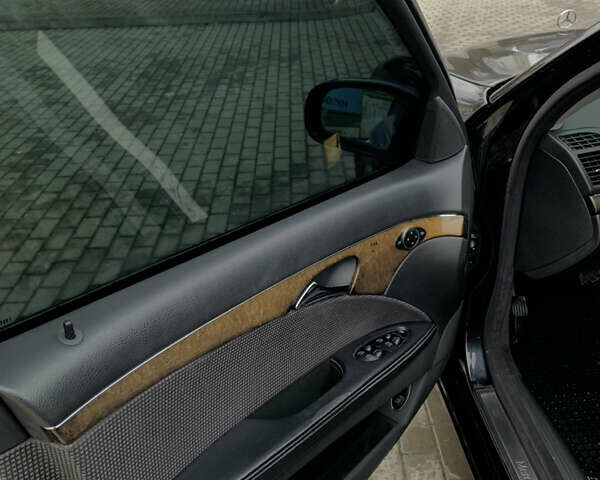 Мерседес Е-Клас, об'ємом двигуна 3.2 л та пробігом 328 тис. км за 7499 $, фото 13 на Automoto.ua