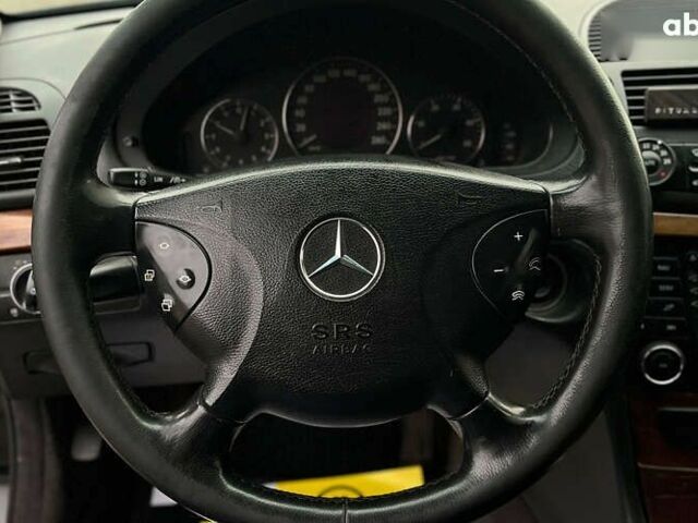 Мерседес Е-Класс, объемом двигателя 2.2 л и пробегом 372 тыс. км за 5900 $, фото 13 на Automoto.ua