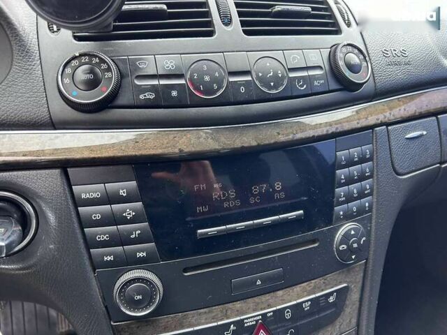 Мерседес Е-Класс, объемом двигателя 0 л и пробегом 382 тыс. км за 8890 $, фото 22 на Automoto.ua