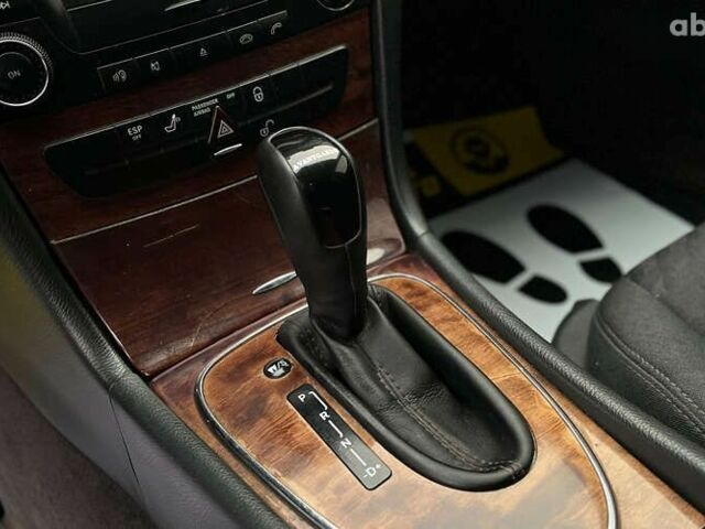 Мерседес Е-Класс, объемом двигателя 2.2 л и пробегом 372 тыс. км за 5900 $, фото 15 на Automoto.ua