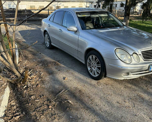 Мерседес Е-Клас, об'ємом двигуна 3.2 л та пробігом 380 тис. км за 6500 $, фото 9 на Automoto.ua