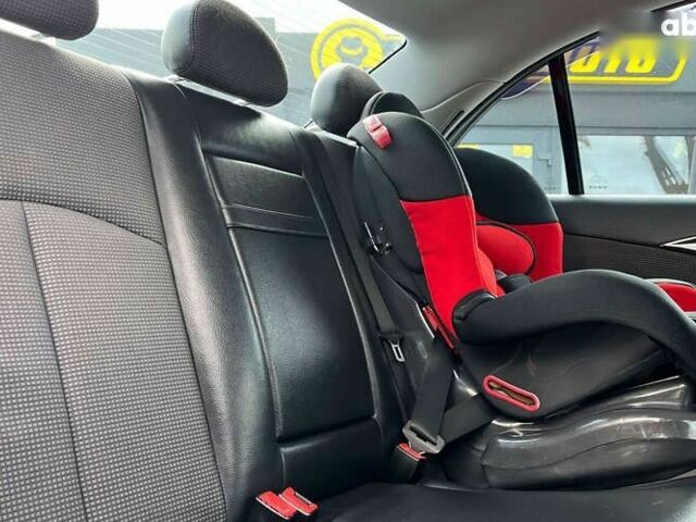 Мерседес Е-Класс, объемом двигателя 0 л и пробегом 330 тыс. км за 9000 $, фото 18 на Automoto.ua