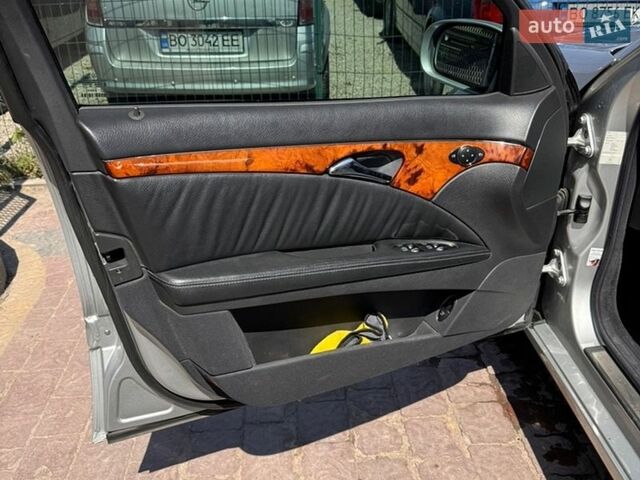 Мерседес Е-Класс, объемом двигателя 1.8 л и пробегом 257 тыс. км за 7000 $, фото 19 на Automoto.ua