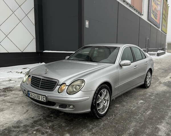 Мерседес Е-Класс, объемом двигателя 2.2 л и пробегом 300 тыс. км за 5150 $, фото 1 на Automoto.ua