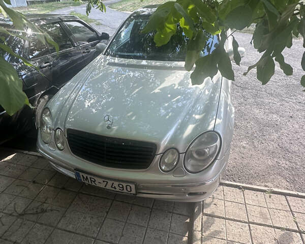 Мерседес Е-Класс 2003 в Балаклее на Automoto.ua Мерседес Е-Класс, объемом двигателя 2.7 л и пробегом 483 тыс. км за 3000 $, фото 2 на Automoto.ua