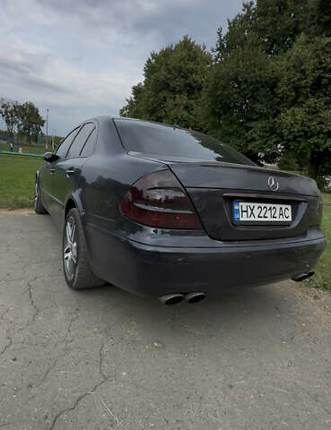 Мерседес Е-Класс 2004 в Хмельницком на Automoto.ua Мерседес Е-Класс, объемом двигателя 3.2 л и пробегом 360 тыс. км за 8499 $, фото 1 на Automoto.ua