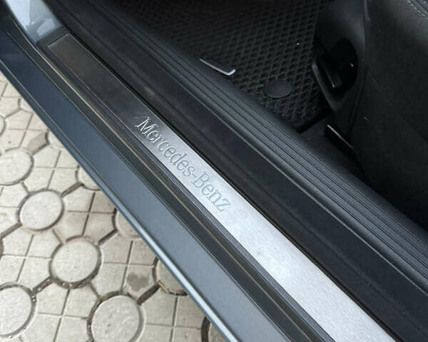Мерседес Е-Класс, объемом двигателя 3.2 л и пробегом 439 тыс. км за 8500 $, фото 47 на Automoto.ua