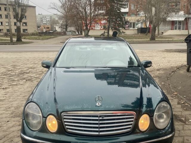 Мерседес Е-Класс, объемом двигателя 2.2 л и пробегом 321 тыс. км за 2450 $, фото 1 на Automoto.ua