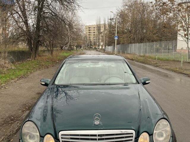 Мерседес Е-Класс, объемом двигателя 2.2 л и пробегом 321 тыс. км за 2350 $, фото 3 на Automoto.ua