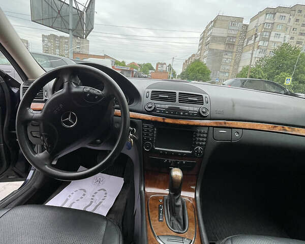 Мерседес Е-Класс 2004 в Хмельницком на Automoto.ua Мерседес Е-Класс, объемом двигателя 3.2 л и пробегом 360 тыс. км за 8499 $, фото 6 на Automoto.ua