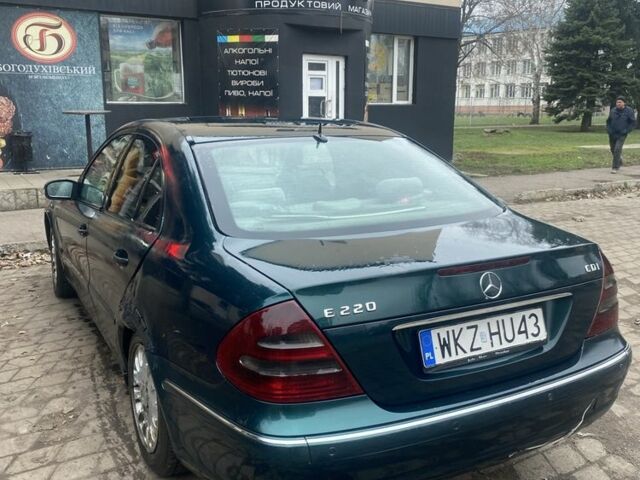 Мерседес Е-Класс, объемом двигателя 2.2 л и пробегом 321 тыс. км за 2450 $, фото 5 на Automoto.ua