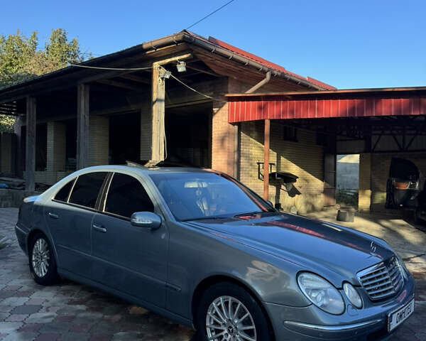 Мерседес Е-Класс, объемом двигателя 3.2 л и пробегом 439 тыс. км за 8500 $, фото 2 на Automoto.ua